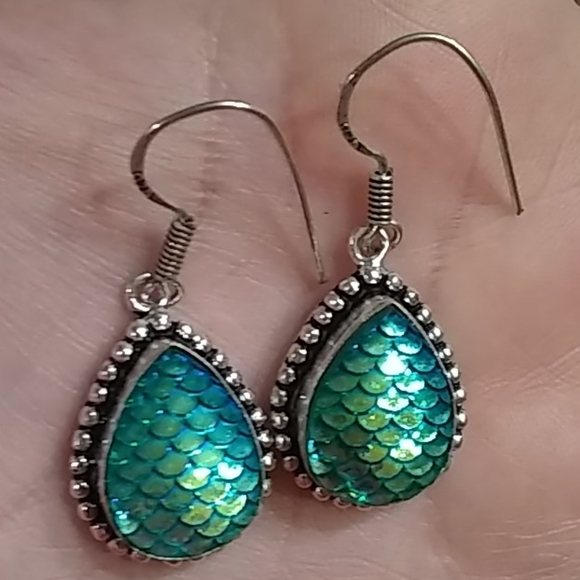 ๐MULTI COLOR DIECLO GLASS Handmade earrings - Picture 16 of 16